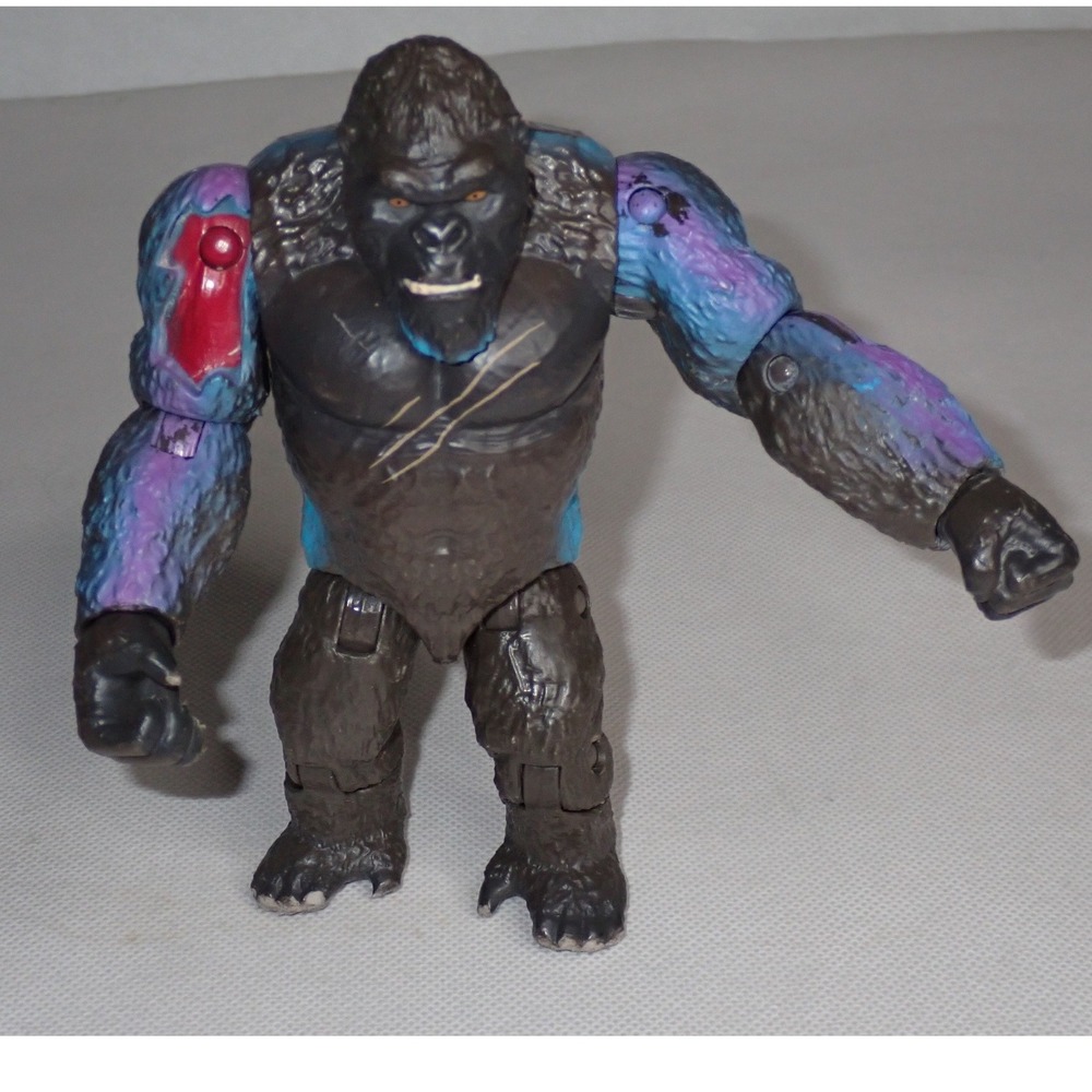 Playmates Monsterverse Godzilla vs. Kong Hong Kong Battle Kong Action Figure